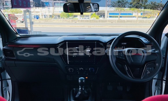 Buy Used Isuzu D-Max White Car in Bangkok in Bangkok Buy Used Isuzu D-Max White Car in Bangkok in Bangkok