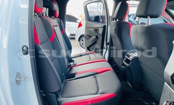 Buy Used Isuzu D-Max White Car in Bangkok in Bangkok Buy Used Isuzu D-Max White Car in Bangkok in Bangkok