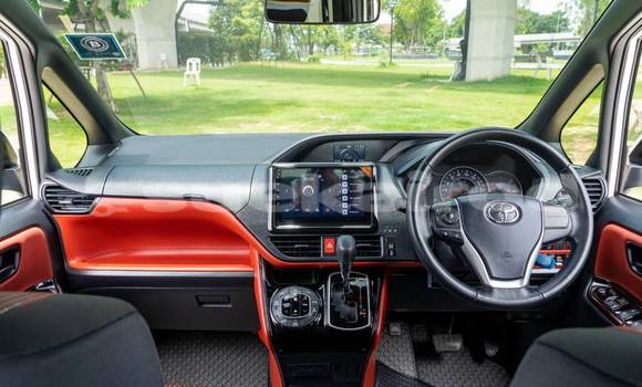 Buy Used Toyota Voxy White Car in Bangkok in Bangkok Buy Used Toyota Voxy White Car in Bangkok in Bangkok