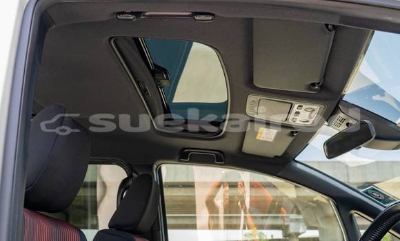 Buy Used Toyota Voxy White Car in Bangkok in Bangkok Buy Used Toyota Voxy White Car in Bangkok in Bangkok