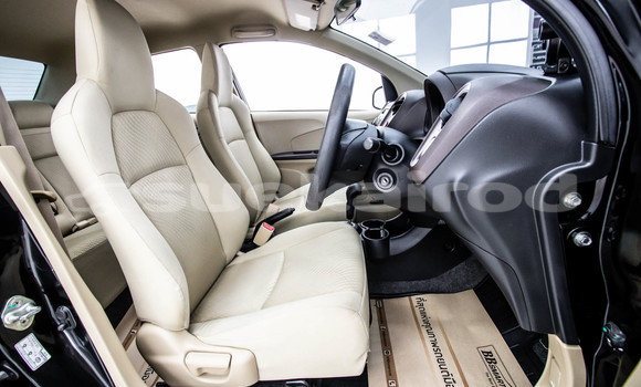 ซื้อ รถมือสอง Honda Brio สีดำ รถยนต์ ใน %{เมือง} ใน กรุงเทพมหานคร ซื้อ รถมือสอง Honda Brio สีดำ รถยนต์ ใน %{เมือง} ใน กรุงเทพมหานคร