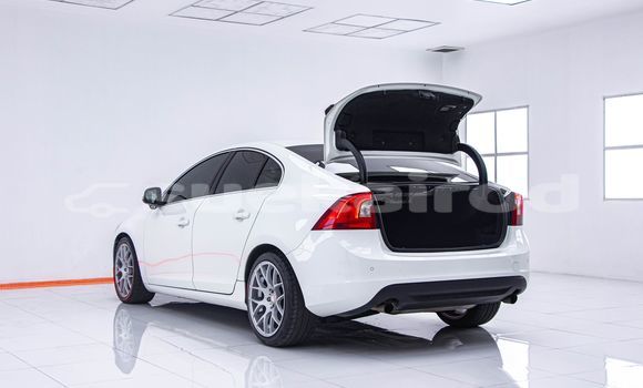 Buy Used Volvo S60 White Car in Bangkok in Bangkok Buy Used Volvo S60 White Car in Bangkok in Bangkok