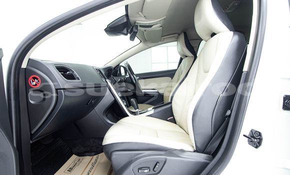 Buy Used Volvo S60 White Car in Bangkok in Bangkok Buy Used Volvo S60 White Car in Bangkok in Bangkok
