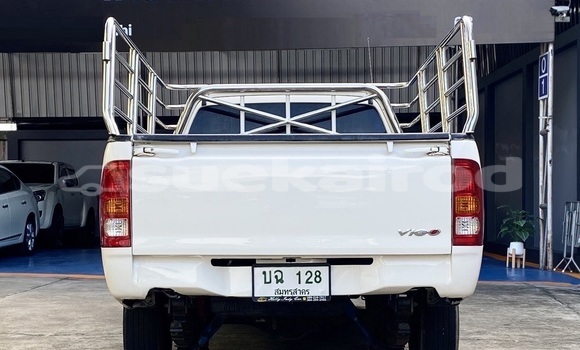 ซื้อ รถมือสอง Toyota Hiluxe VIGO ขาว รถยนต์ ใน %{เมือง} ใน กรุงเทพมหานคร ซื้อ รถมือสอง Toyota Hiluxe VIGO ขาว รถยนต์ ใน %{เมือง} ใน กรุงเทพมหานคร