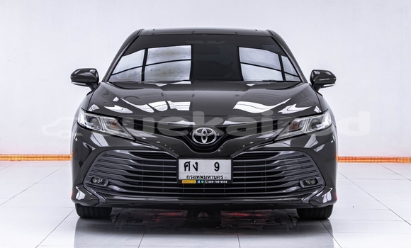 ซื้อ รถมือสอง Toyota Camry อื่น ๆ รถยนต์ ใน %{เมือง} ใน กรุงเทพมหานคร
