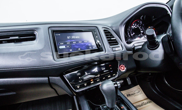 ซื้อ รถมือสอง Honda HR-V สีดำ รถยนต์ ใน %{เมือง} ใน กรุงเทพมหานคร ซื้อ รถมือสอง Honda HR-V สีดำ รถยนต์ ใน %{เมือง} ใน กรุงเทพมหานคร