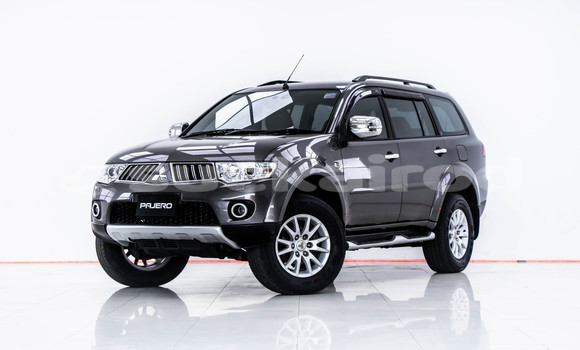 ซื้อ รถมือสอง Mitsubishi Pajero Sport สีน้ำตาล รถยนต์ ใน %{เมือง} ใน กรุงเทพมหานคร ซื้อ รถมือสอง Mitsubishi Pajero Sport สีน้ำตาล รถยนต์ ใน %{เมือง} ใน กรุงเทพมหานคร