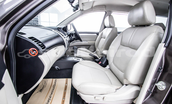 ซื้อ รถมือสอง Mitsubishi Pajero Sport สีน้ำตาล รถยนต์ ใน %{เมือง} ใน กรุงเทพมหานคร ซื้อ รถมือสอง Mitsubishi Pajero Sport สีน้ำตาล รถยนต์ ใน %{เมือง} ใน กรุงเทพมหานคร