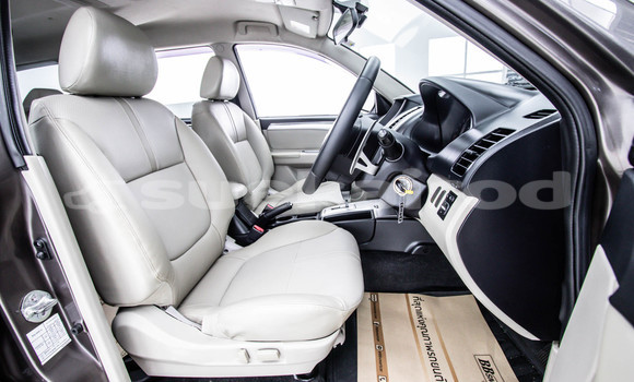 ซื้อ รถมือสอง Mitsubishi Pajero Sport สีน้ำตาล รถยนต์ ใน %{เมือง} ใน กรุงเทพมหานคร ซื้อ รถมือสอง Mitsubishi Pajero Sport สีน้ำตาล รถยนต์ ใน %{เมือง} ใน กรุงเทพมหานคร