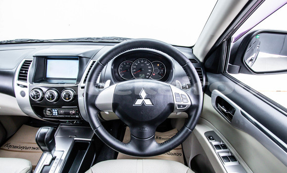 ซื้อ รถมือสอง Mitsubishi Pajero Sport สีน้ำตาล รถยนต์ ใน %{เมือง} ใน กรุงเทพมหานคร ซื้อ รถมือสอง Mitsubishi Pajero Sport สีน้ำตาล รถยนต์ ใน %{เมือง} ใน กรุงเทพมหานคร