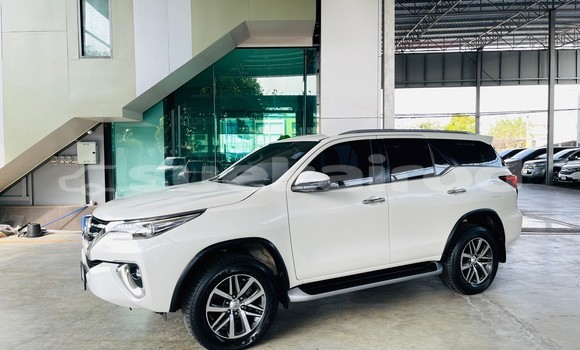 Buy Used Toyota Fortuner White Car in Bangkok in Bangkok Buy Used Toyota Fortuner White Car in Bangkok in Bangkok