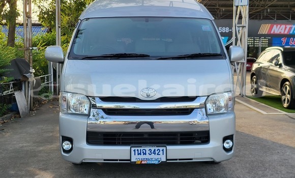 Buy Used Toyota Commuter Silver Car in Bangkok in Bangkok Buy Used Toyota Commuter Silver Car in Bangkok in Bangkok