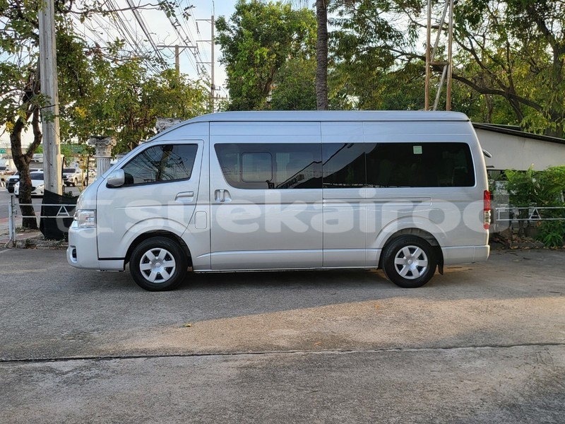 Big with watermark toyota commuter bangkok bangkok 69365