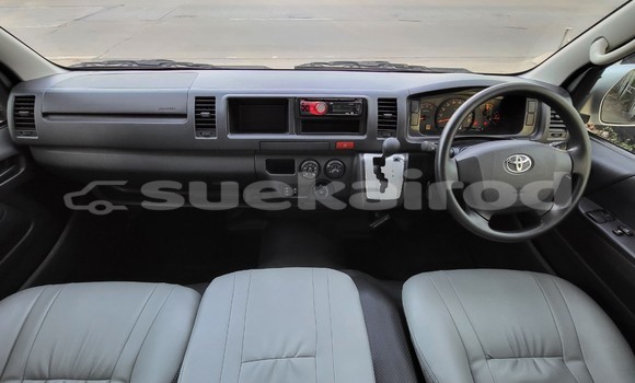 Buy Used Toyota Commuter Silver Car in Bangkok in Bangkok Buy Used Toyota Commuter Silver Car in Bangkok in Bangkok