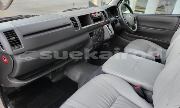 Buy Used Toyota Commuter Silver Car in Bangkok in Bangkok Buy Used Toyota Commuter Silver Car in Bangkok in Bangkok