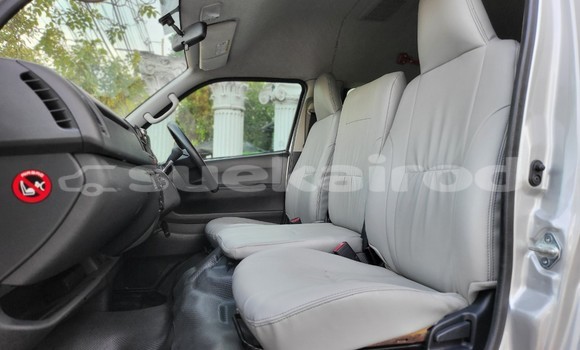 Buy Used Toyota Commuter Silver Car in Bangkok in Bangkok Buy Used Toyota Commuter Silver Car in Bangkok in Bangkok