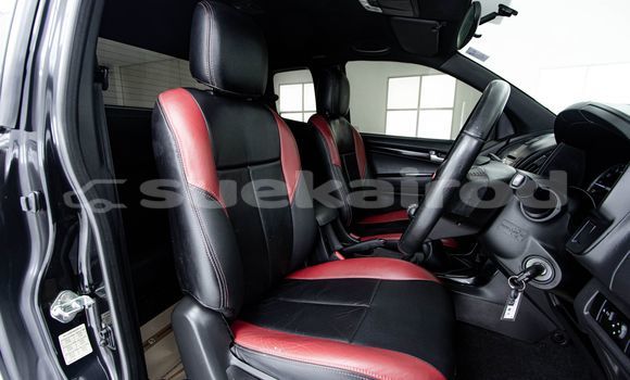 ซื้อ รถมือสอง Isuzu D-Max สีดำ รถยนต์ ใน %{เมือง} ใน กรุงเทพมหานคร ซื้อ รถมือสอง Isuzu D-Max สีดำ รถยนต์ ใน %{เมือง} ใน กรุงเทพมหานคร