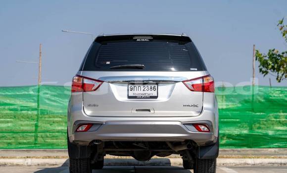 ซื้อ รถมือสอง Isuzu MU-X อื่น ๆ รถยนต์ ใน %{เมือง} ใน กรุงเทพมหานคร ซื้อ รถมือสอง Isuzu MU-X อื่น ๆ รถยนต์ ใน %{เมือง} ใน กรุงเทพมหานคร