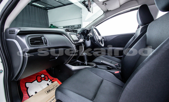 ซื้อ รถมือสอง Honda City ขาว รถยนต์ ใน %{เมือง} ใน กรุงเทพมหานคร ซื้อ รถมือสอง Honda City ขาว รถยนต์ ใน %{เมือง} ใน กรุงเทพมหานคร