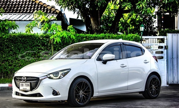 ซื้อ รถมือสอง Mazda 2 ขาว รถยนต์ ใน %{เมือง} ใน กรุงเทพมหานคร ซื้อ รถมือสอง Mazda 2 ขาว รถยนต์ ใน %{เมือง} ใน กรุงเทพมหานคร