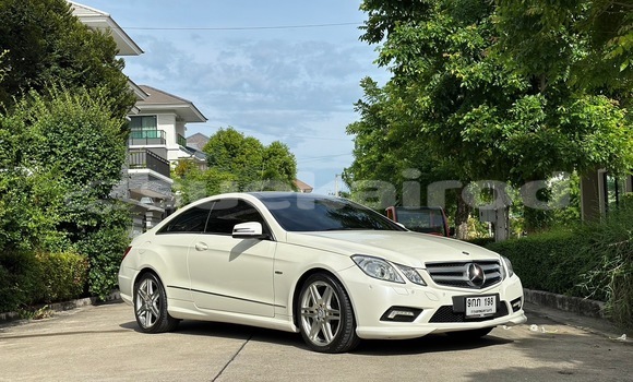 Buy Used Mercedes-Benz E-klasse White Car in Bangkok in Bangkok Buy Used Mercedes-Benz E-klasse White Car in Bangkok in Bangkok