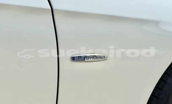 Buy Used Mercedes-Benz E-klasse White Car in Bangkok in Bangkok Buy Used Mercedes-Benz E-klasse White Car in Bangkok in Bangkok