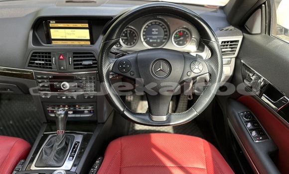 Buy Used Mercedes-Benz E-klasse White Car in Bangkok in Bangkok Buy Used Mercedes-Benz E-klasse White Car in Bangkok in Bangkok