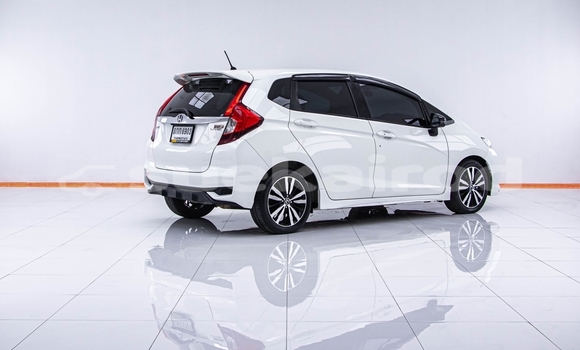 ซื้อ รถมือสอง Honda Jazz ขาว รถยนต์ ใน %{เมือง} ใน กรุงเทพมหานคร ซื้อ รถมือสอง Honda Jazz ขาว รถยนต์ ใน %{เมือง} ใน กรุงเทพมหานคร