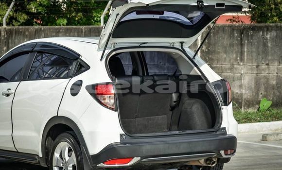 ซื้อ รถมือสอง Honda HR-V อื่น ๆ รถยนต์ ใน %{เมือง} ใน กรุงเทพมหานคร