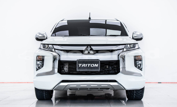 ซื้อ รถมือสอง Mitsubishi Triton ขาว รถยนต์ ใน %{เมือง} ใน กรุงเทพมหานคร ซื้อ รถมือสอง Mitsubishi Triton ขาว รถยนต์ ใน %{เมือง} ใน กรุงเทพมหานคร