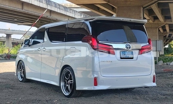 ซื้อ รถมือสอง Toyota Alphard ขาว รถยนต์ ใน %{เมือง} ใน กรุงเทพมหานคร ซื้อ รถมือสอง Toyota Alphard ขาว รถยนต์ ใน %{เมือง} ใน กรุงเทพมหานคร