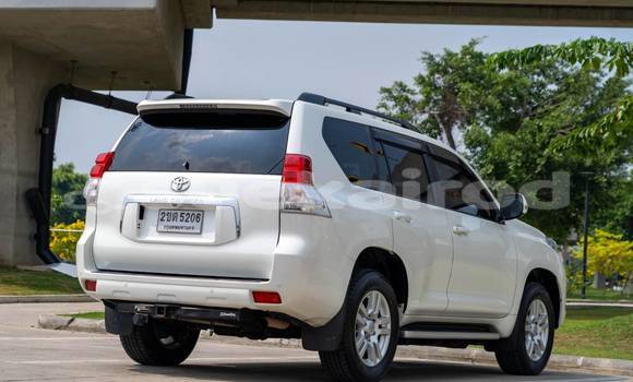 Buy Used Toyota Land Cruiser Prado White Car in Bangkok in Bangkok Buy Used Toyota Land Cruiser Prado White Car in Bangkok in Bangkok
