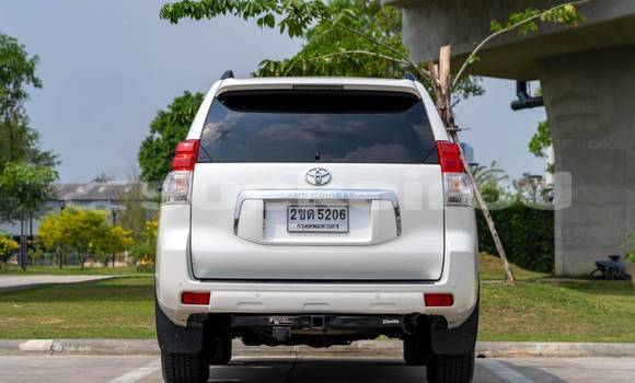 Buy Used Toyota Land Cruiser Prado White Car in Bangkok in Bangkok Buy Used Toyota Land Cruiser Prado White Car in Bangkok in Bangkok
