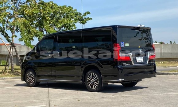 Buy Used Toyota Matrix Black Car in Bangkok in Bangkok Buy Used Toyota Matrix Black Car in Bangkok in Bangkok