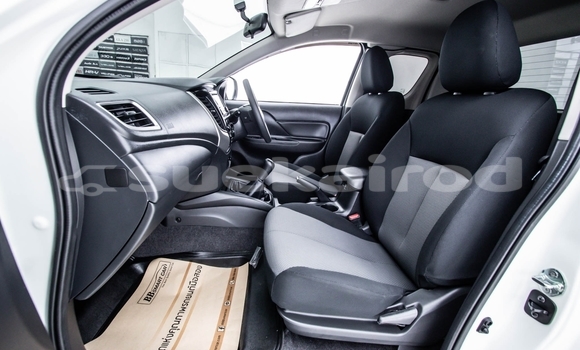 ซื้อ รถมือสอง Mitsubishi Triton ขาว รถยนต์ ใน %{เมือง} ใน กรุงเทพมหานคร ซื้อ รถมือสอง Mitsubishi Triton ขาว รถยนต์ ใน %{เมือง} ใน กรุงเทพมหานคร