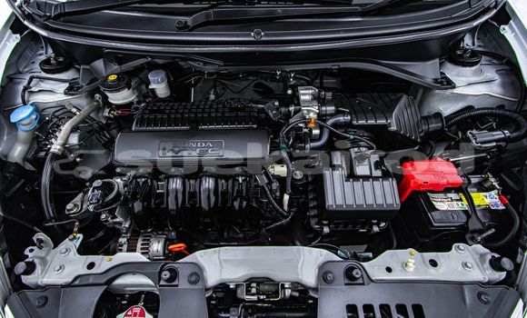 Buy Used Honda Mobilio White Car in Bangkok in Bangkok Buy Used Honda Mobilio White Car in Bangkok in Bangkok