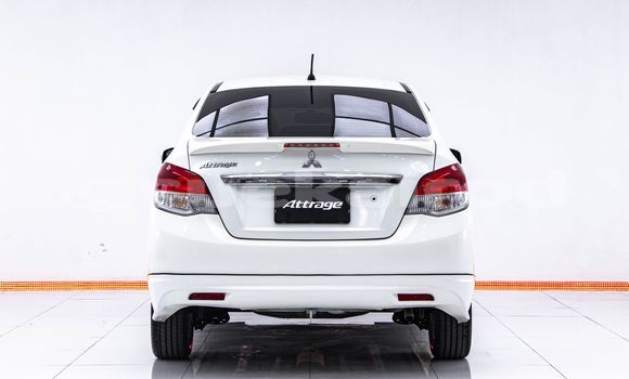 ซื้อ รถมือสอง Mitsubishi Attrage ขาว รถยนต์ ใน %{เมือง} ใน กรุงเทพมหานคร ซื้อ รถมือสอง Mitsubishi Attrage ขาว รถยนต์ ใน %{เมือง} ใน กรุงเทพมหานคร