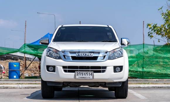 Buy Used Isuzu D-Max White Car in Bangkok in Bangkok
