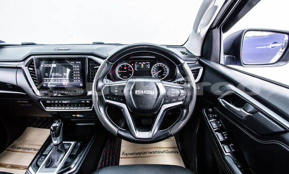 Buy Used Isuzu D-Max Blue Car in Bangkok in Bangkok Buy Used Isuzu D-Max Blue Car in Bangkok in Bangkok