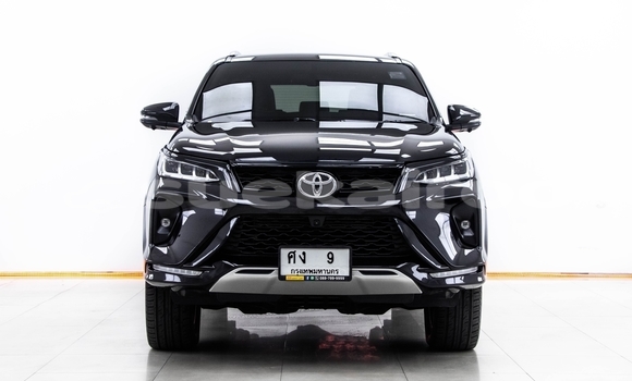 Buy Used Toyota Fortuner Black Car in Bangkok in Bangkok