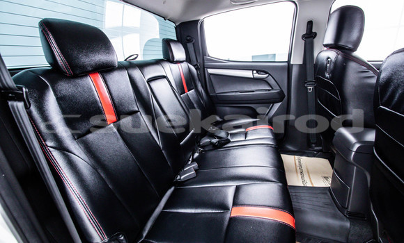 Buy Used Isuzu D-Max White Car in Bangkok in Bangkok Buy Used Isuzu D-Max White Car in Bangkok in Bangkok