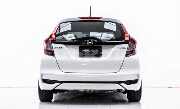 Buy Used Honda Jazz White Car in Bangkok in Bangkok Buy Used Honda Jazz White Car in Bangkok in Bangkok