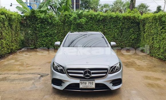 ซื้อ รถมือสอง Mercedes‒Benz E–Class อื่น ๆ รถยนต์ ใน %{เมือง} ใน กรุงเทพมหานคร ซื้อ รถมือสอง Mercedes‒Benz E–Class อื่น ๆ รถยนต์ ใน %{เมือง} ใน กรุงเทพมหานคร