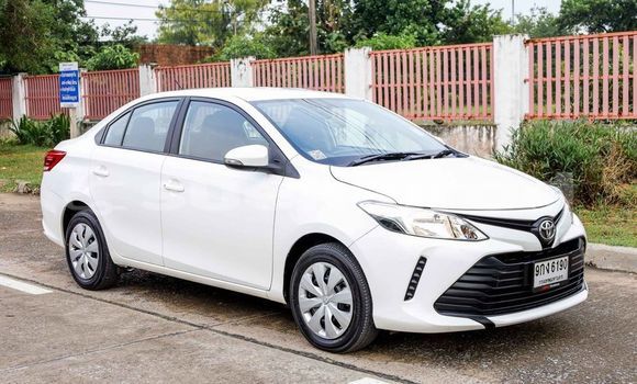 ซื้อ รถมือสอง Toyota Vios ขาว รถยนต์ ใน %{เมือง} ใน กรุงเทพมหานคร
