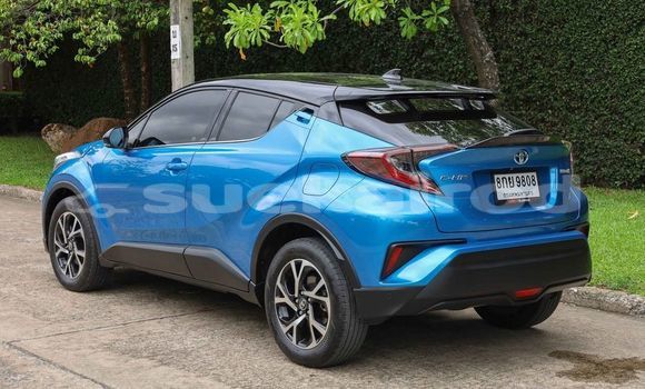 ซื้อ รถมือสอง Toyota C-HR สีน้ำเงิน รถยนต์ ใน %{เมือง} ใน กรุงเทพมหานคร ซื้อ รถมือสอง Toyota C-HR สีน้ำเงิน รถยนต์ ใน %{เมือง} ใน กรุงเทพมหานคร