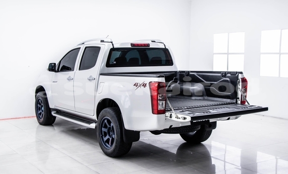 ซื้อ รถมือสอง Isuzu D-Max ขาว รถยนต์ ใน %{เมือง} ใน กรุงเทพมหานคร ซื้อ รถมือสอง Isuzu D-Max ขาว รถยนต์ ใน %{เมือง} ใน กรุงเทพมหานคร
