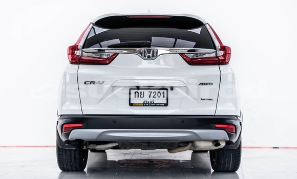 ซื้อ รถมือสอง Honda CR–V ขาว รถยนต์ ใน %{เมือง} ใน กรุงเทพมหานคร ซื้อ รถมือสอง Honda CR–V ขาว รถยนต์ ใน %{เมือง} ใน กรุงเทพมหานคร