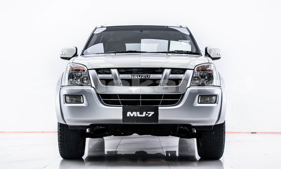 Buy Used Isuzu MU-7 White Car in Bangkok in Bangkok Buy Used Isuzu MU-7 White Car in Bangkok in Bangkok