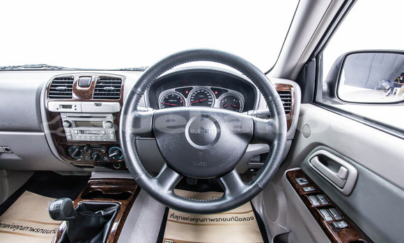 Buy Used Isuzu MU-7 White Car in Bangkok in Bangkok Buy Used Isuzu MU-7 White Car in Bangkok in Bangkok