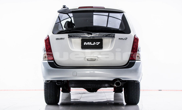 Buy Used Isuzu MU-7 White Car in Bangkok in Bangkok Buy Used Isuzu MU-7 White Car in Bangkok in Bangkok